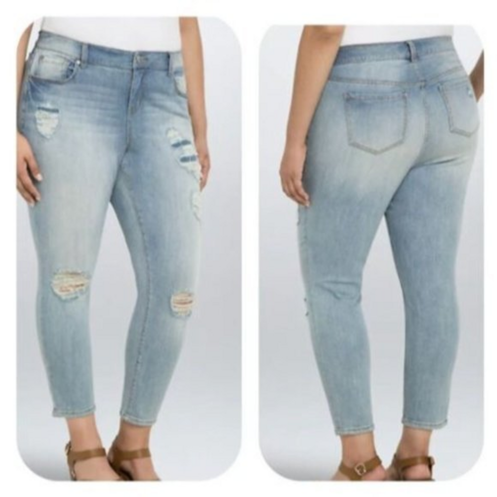 Torrid Womens Plus Size 20 Girlfriend Jeans Ripped Destruction